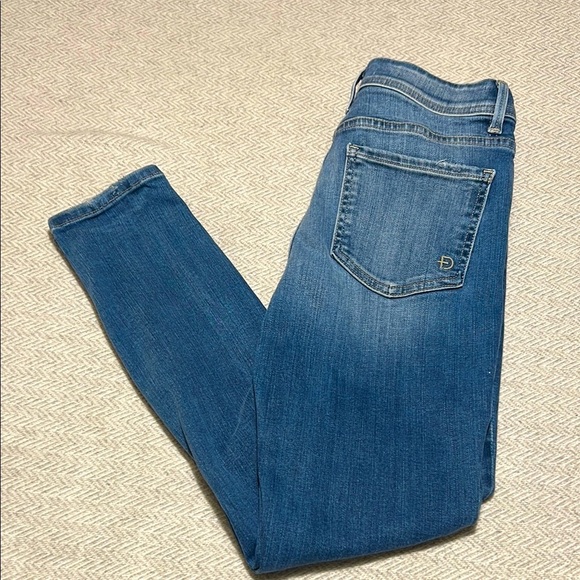 Fidelity Gwen Crop high rise, skinny crop jeans. Size 26. - Picture 1 of 14